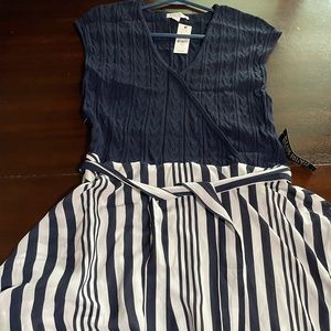 Navy blue sleeveless handkerchief dress